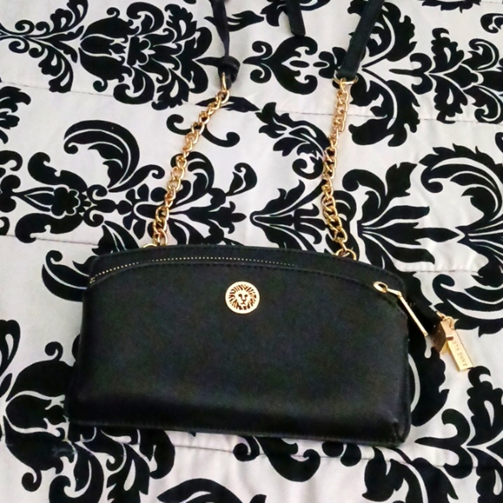 Crossbody bag